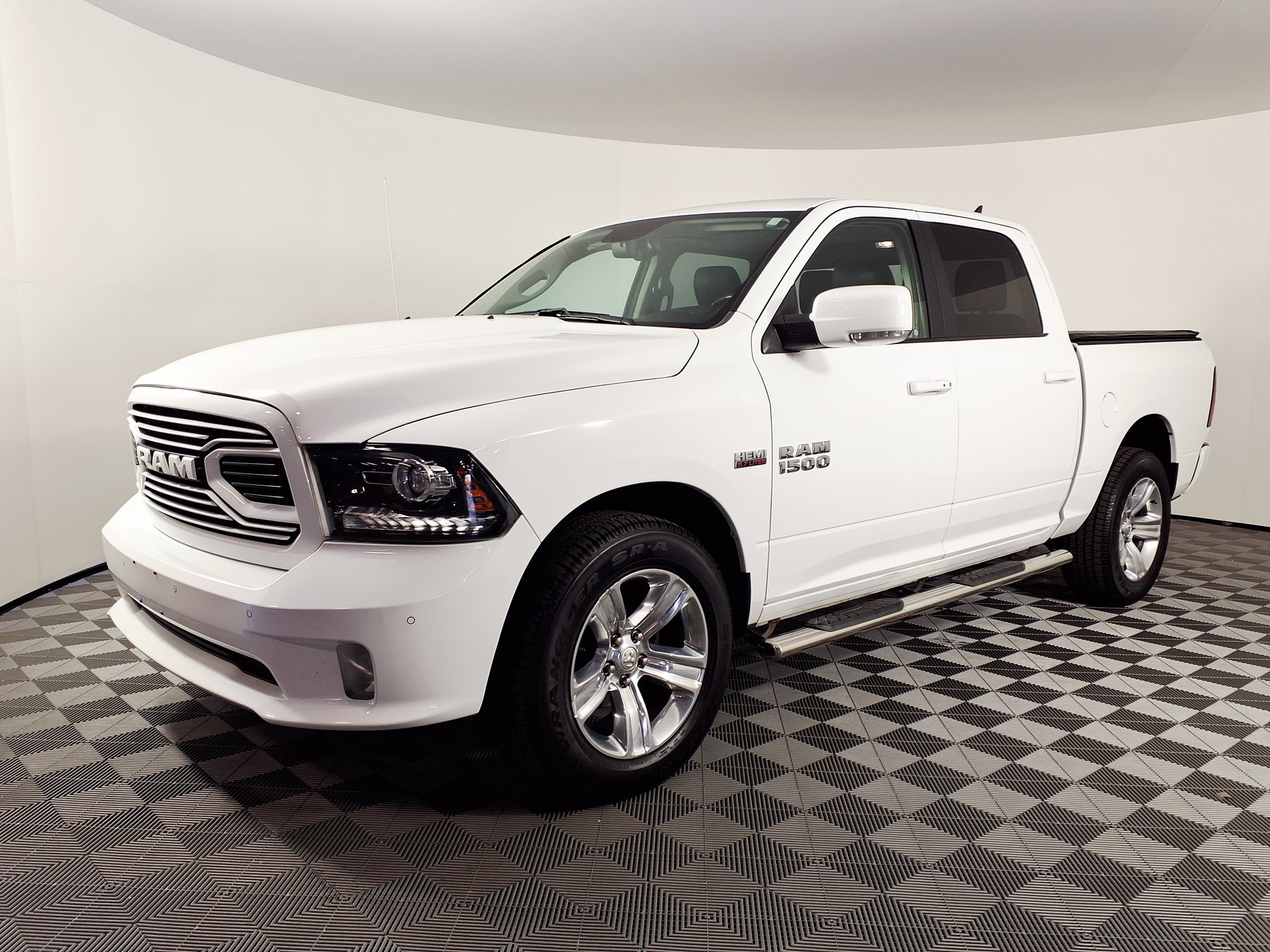 Van Dodge RAM RAM 1500 SPORT