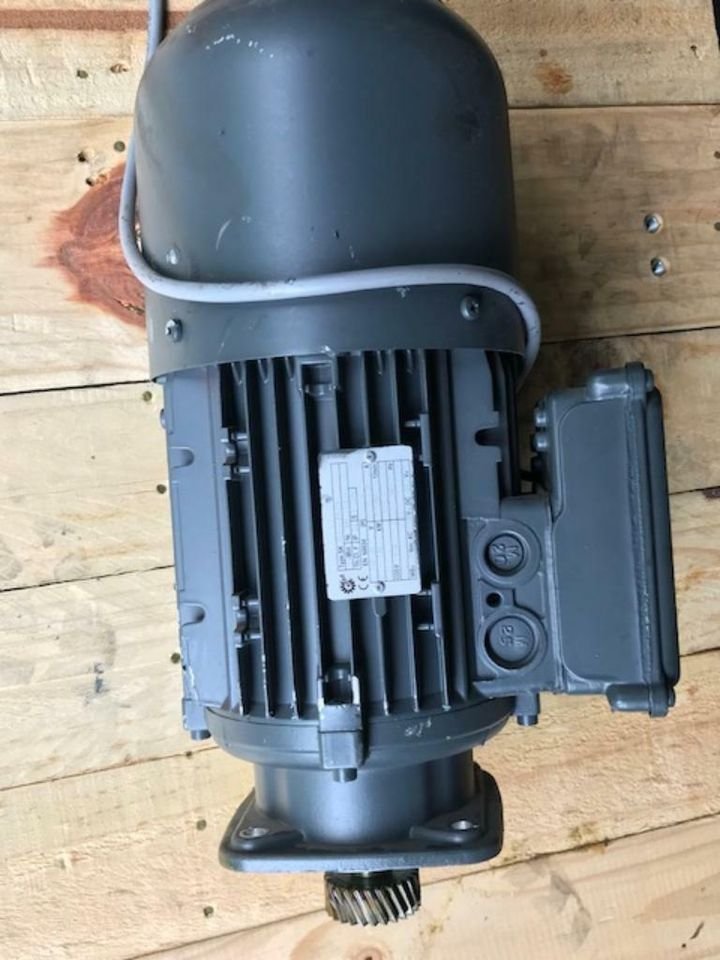 Electric motor CMG SK90S