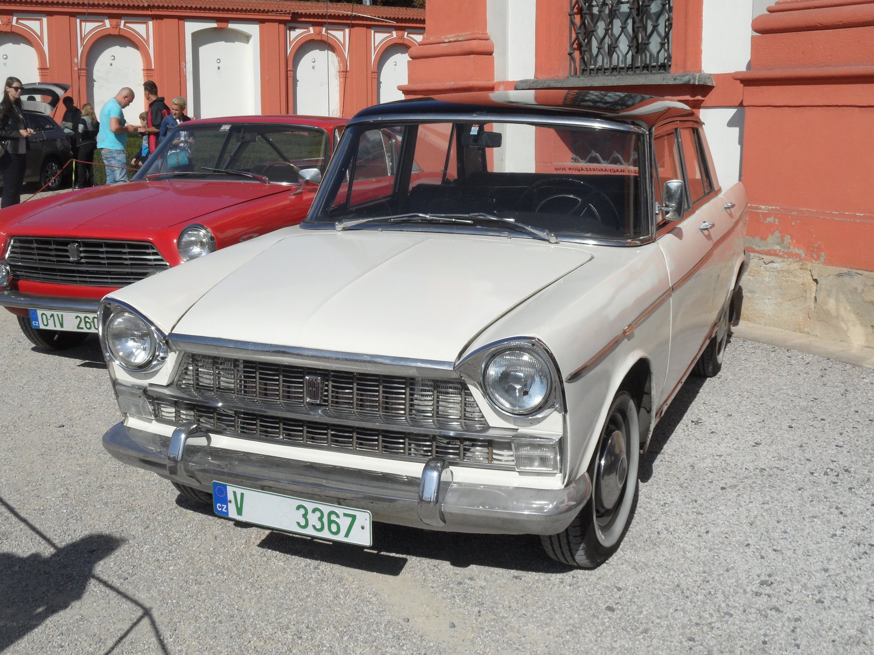Van Fiat 120