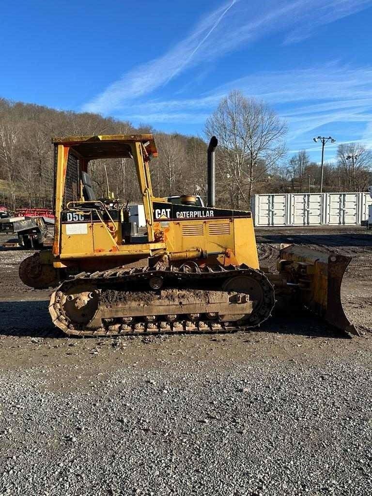Mining machine Caterpillar D5C LGP Series III Hystat Crawler