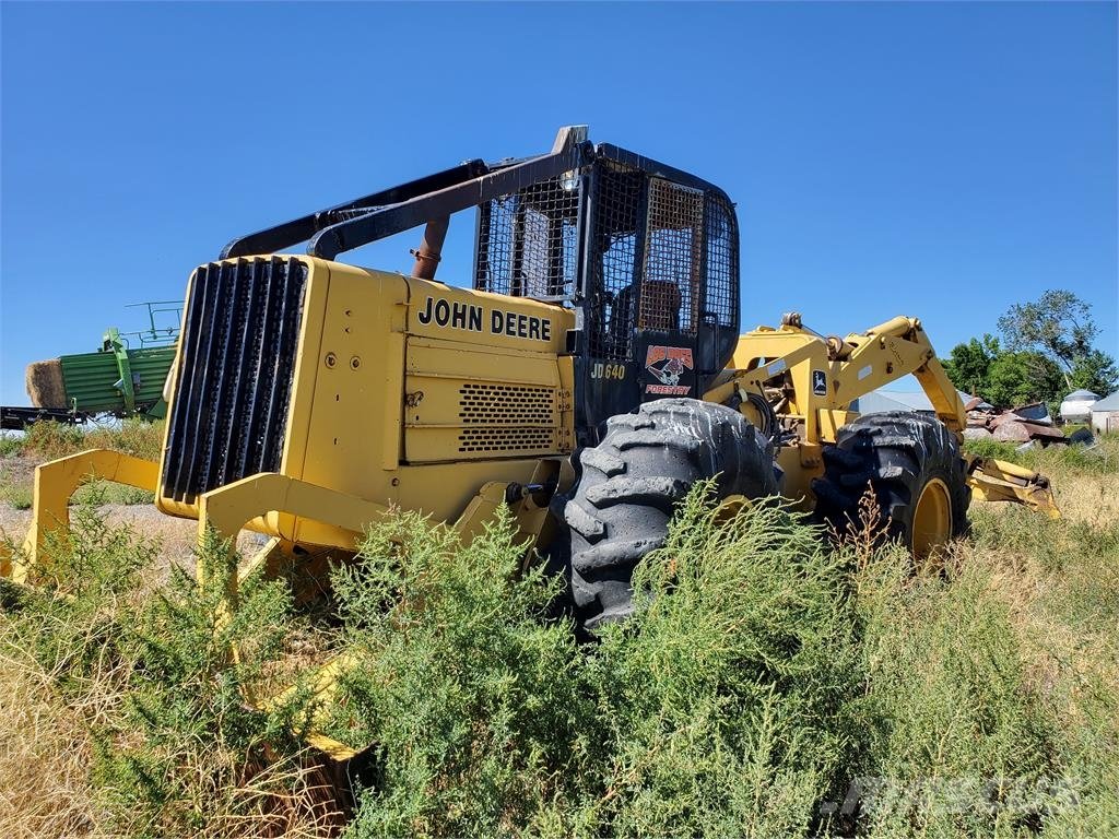 John Deere 640G