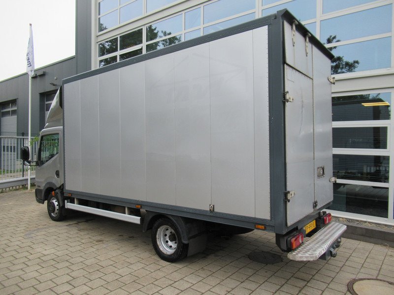 Van Nissan TL 3513