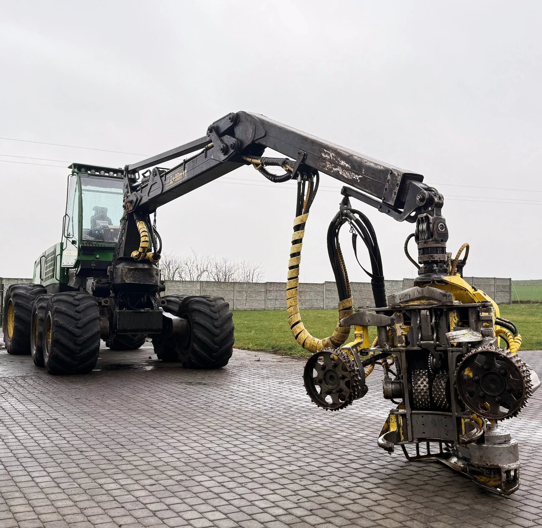 Forestry machine John Deere 810D ECO III