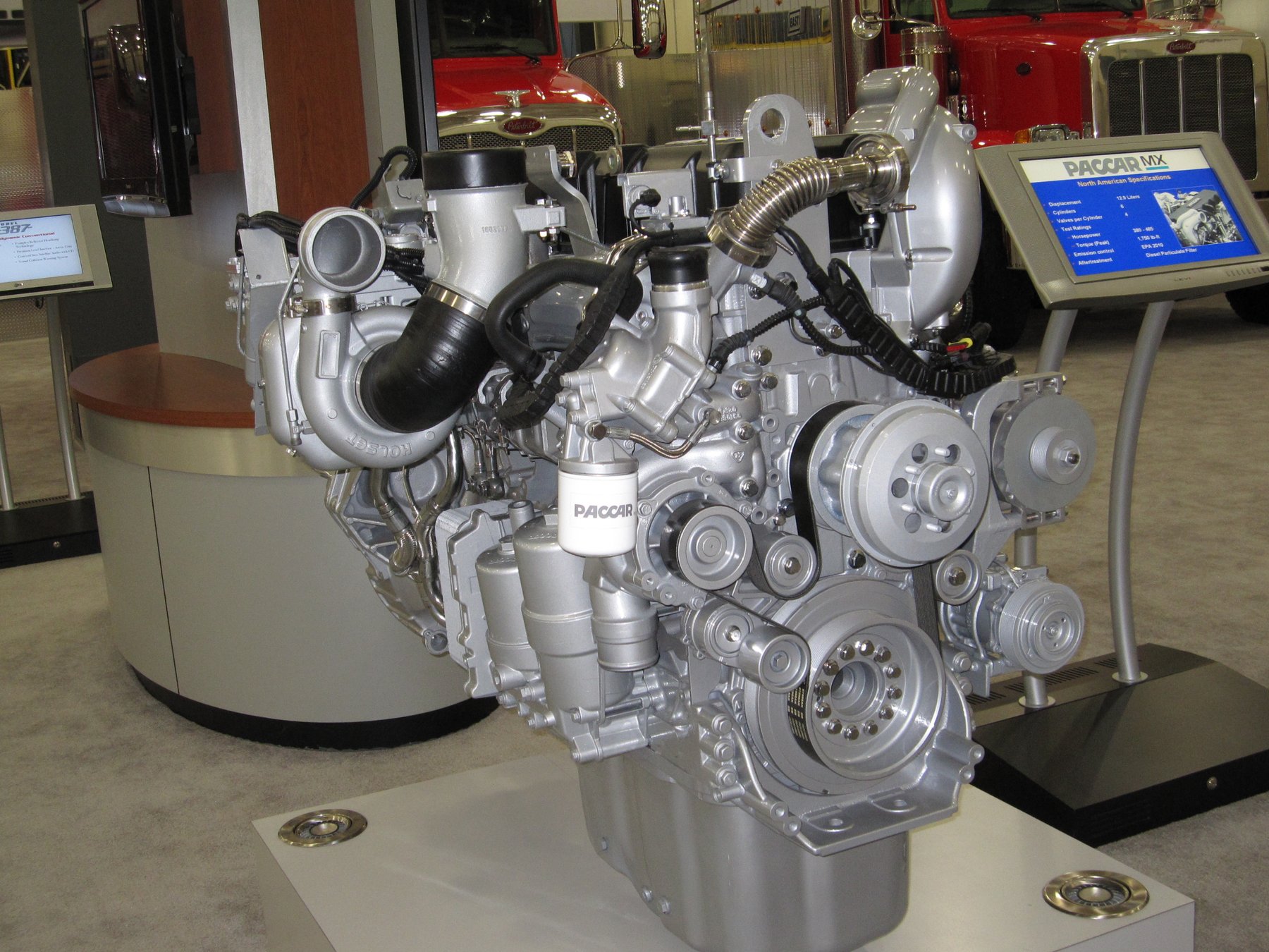 Heavy-duty on-road engines Paccar MX 360 T