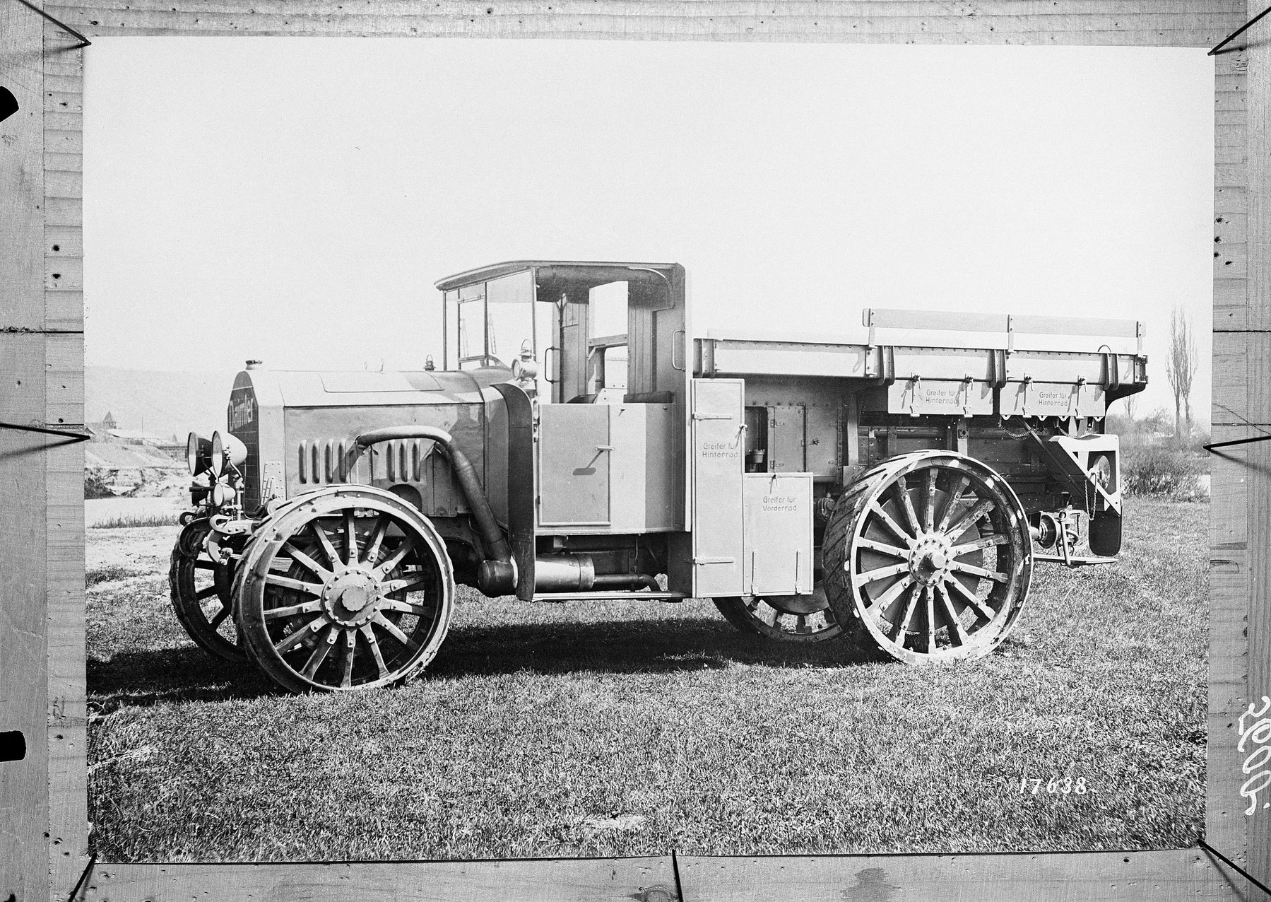 Daimler 904.6