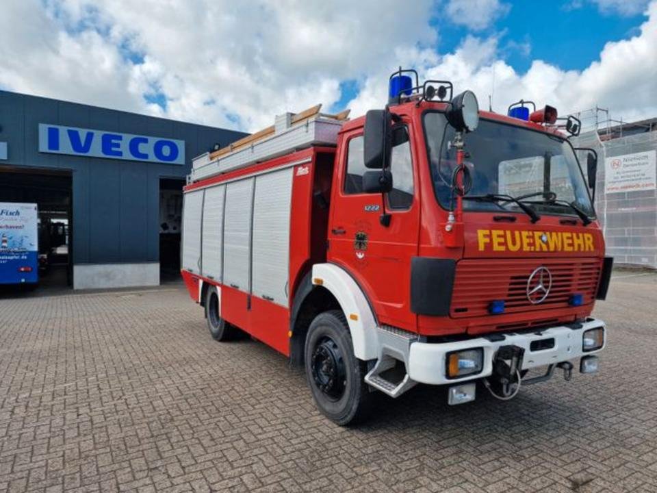 Truck Mercedes Benz 1222F