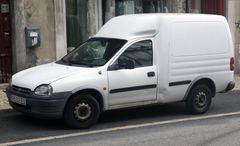 Opel 3302