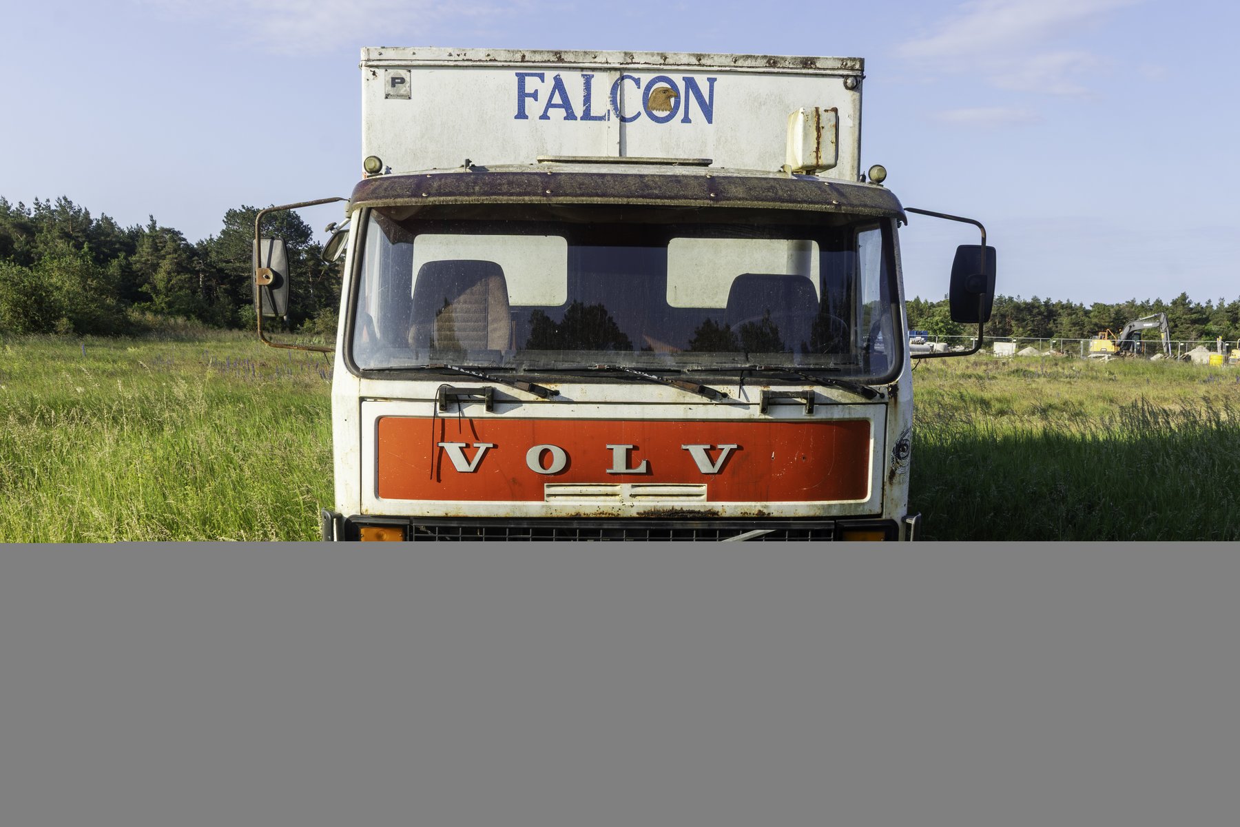 Truck Volvo F7-4X2