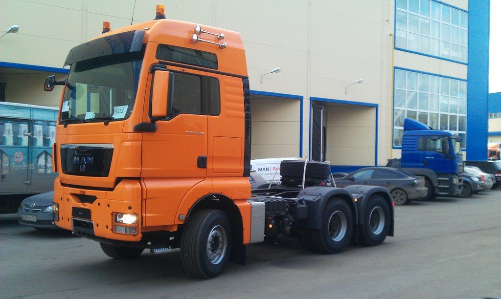 Truck MAN TGX 33.540 6x4 BLS/3300