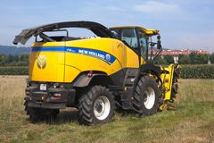 New Holland DC70