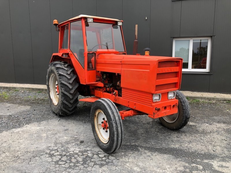 Tractor Renault 92