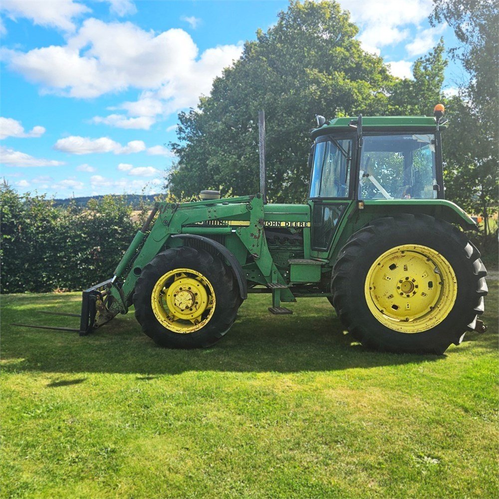 Tractor John Deere 3140 DT