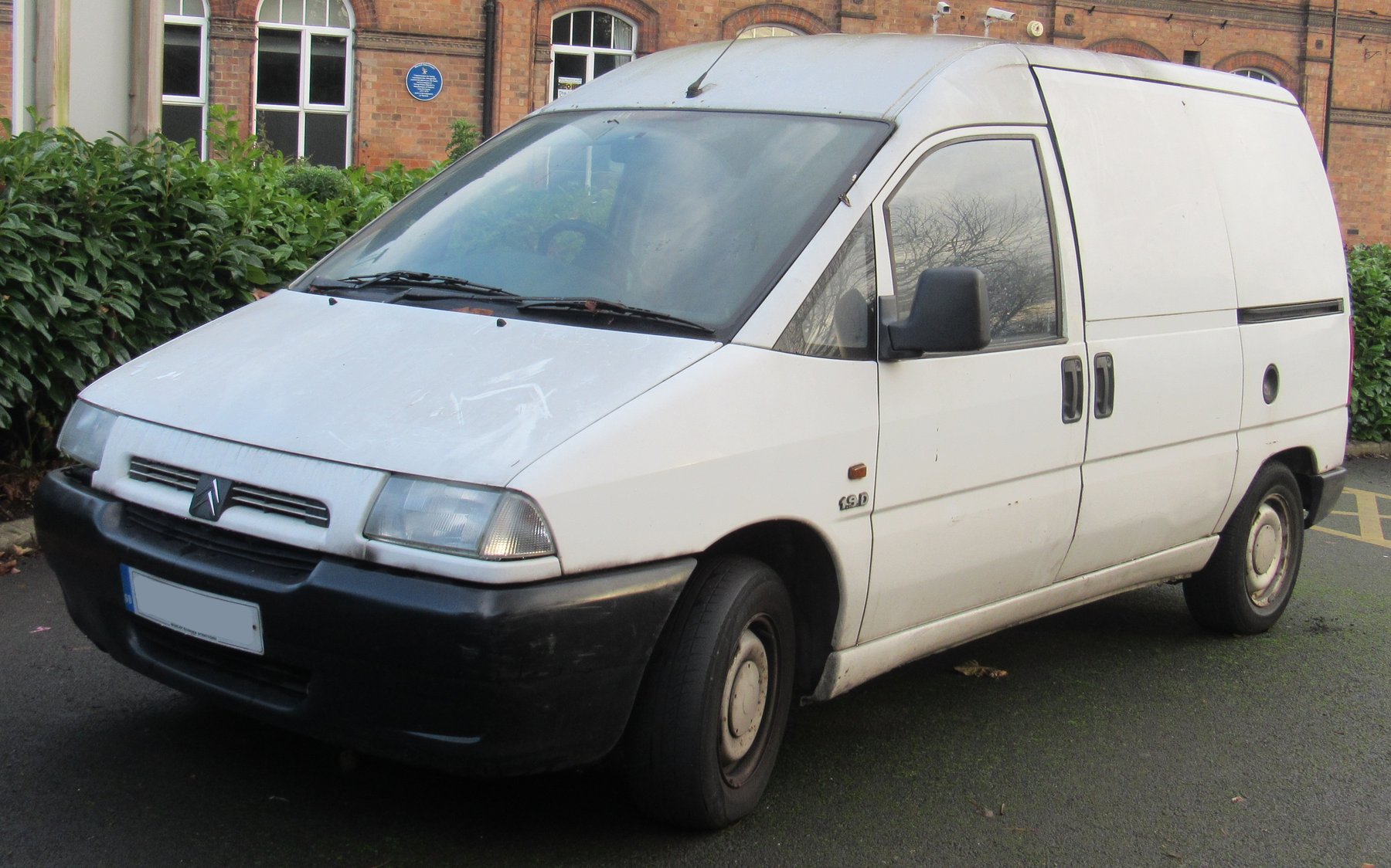 Van CITROEN 244 L