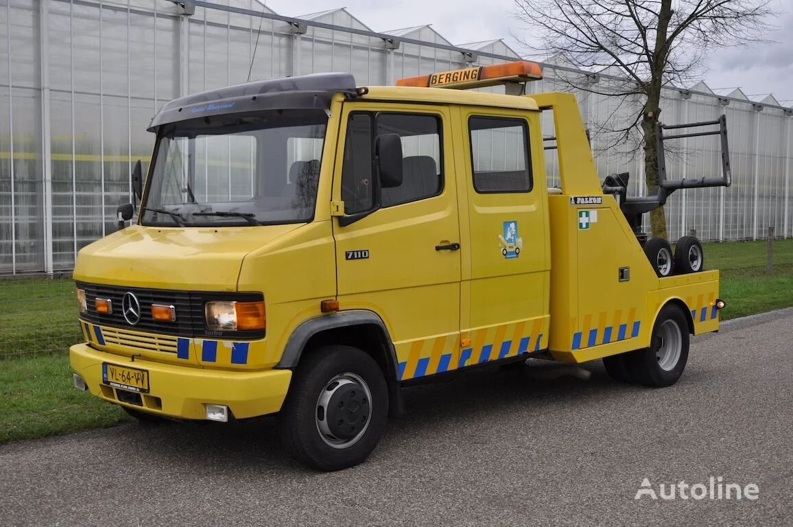 Truck Mercedes Benz 711