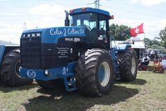 New Holland Versatile 9682