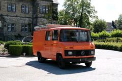 Mercedes Benz 407D