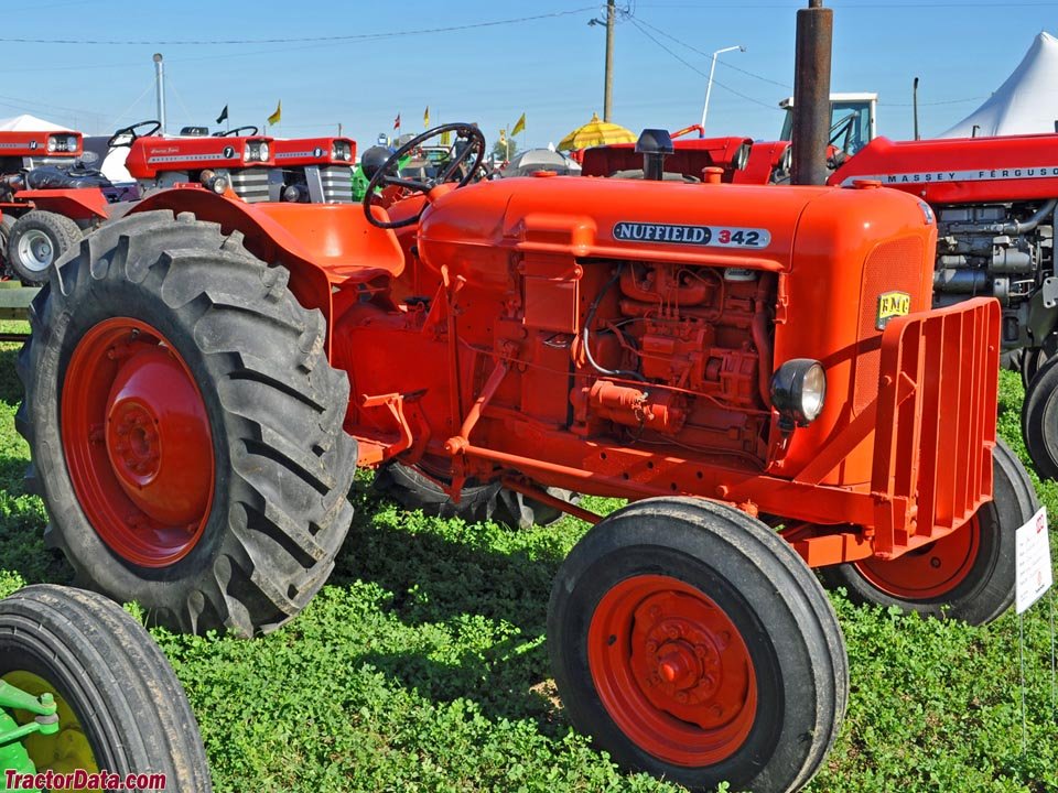 Tractor Nuffield 342/1850-64
