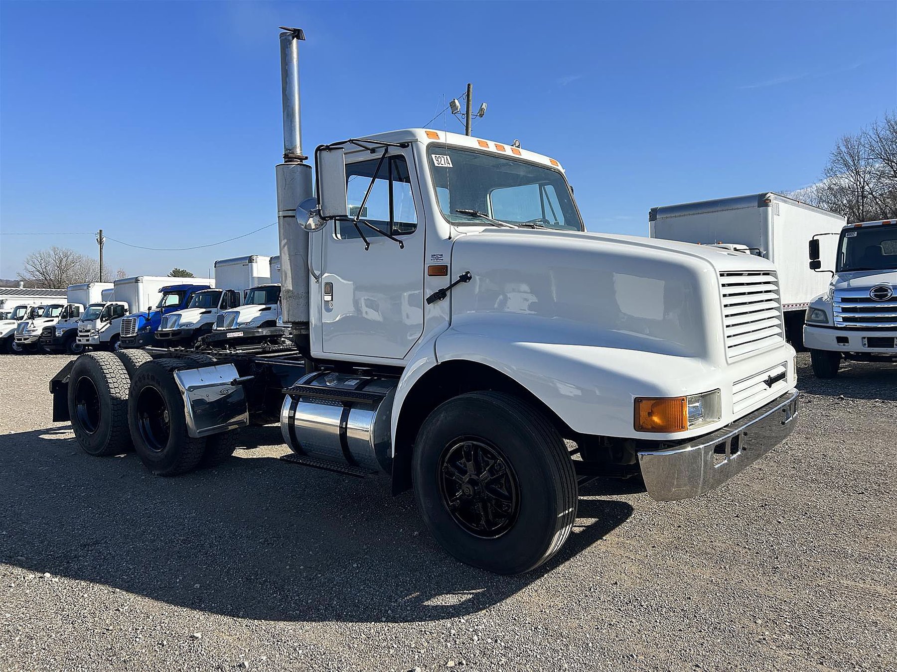 Truck International F-8200