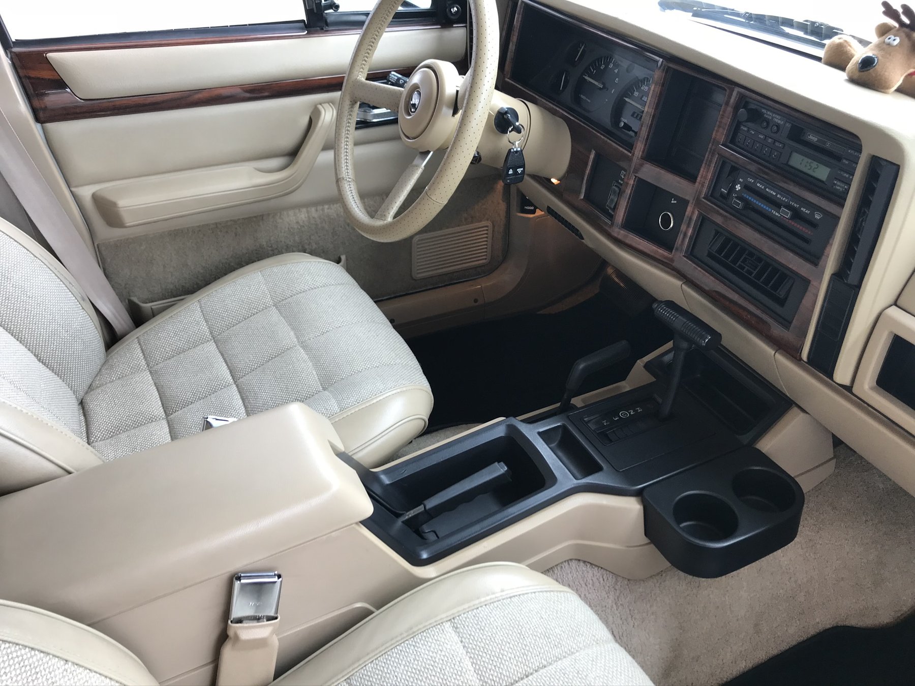 Van Jeep CHEROKEE 4.OI LTD.AUT