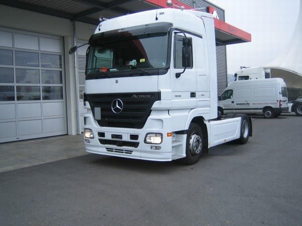 Truck Mercedes Benz 1846 LS-4x2 / 3600
