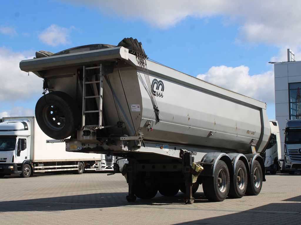 Trailer Menci SA700 R