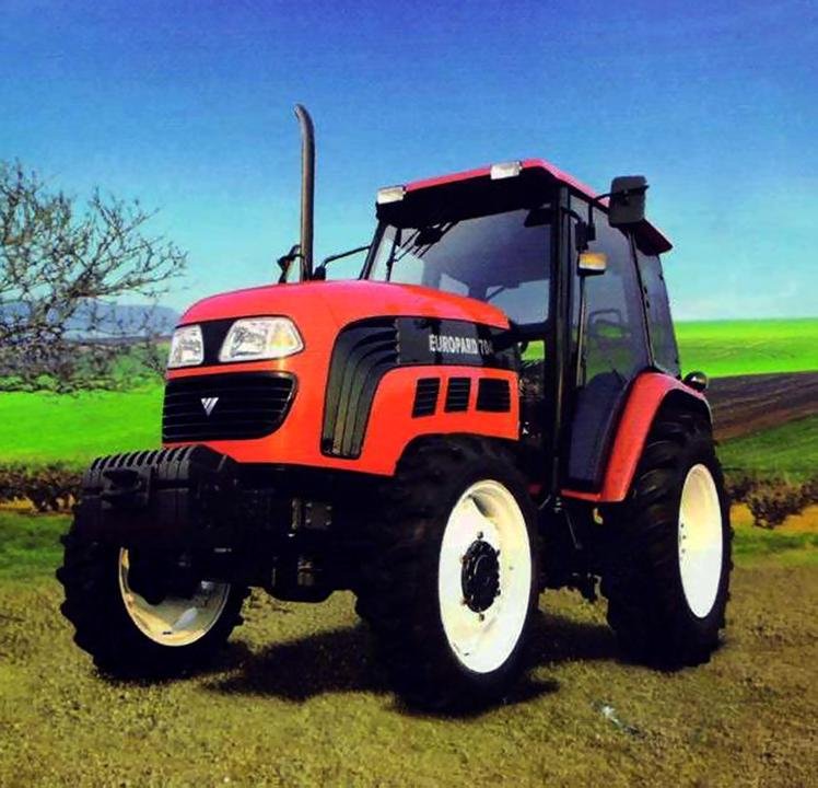 Traktor Foton FT 704