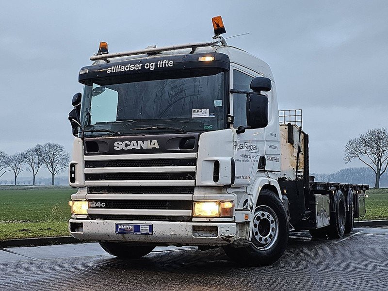 Truck Scania P 124 GB-SCAPP-6X2/350+132