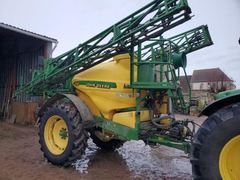 John Deere 832i
