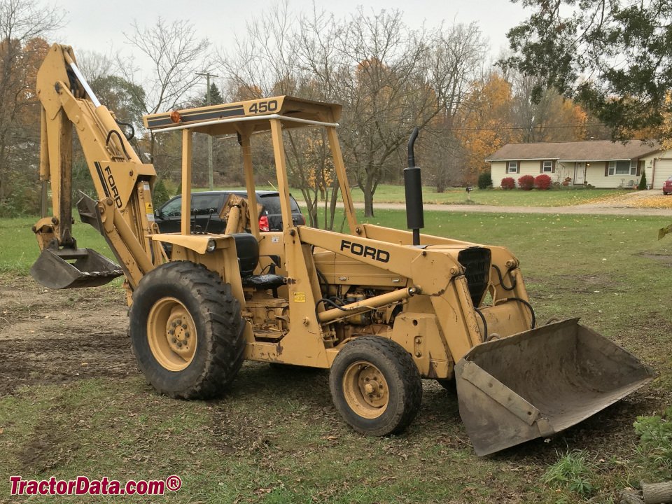 Excavator Ford 450 backhoe
