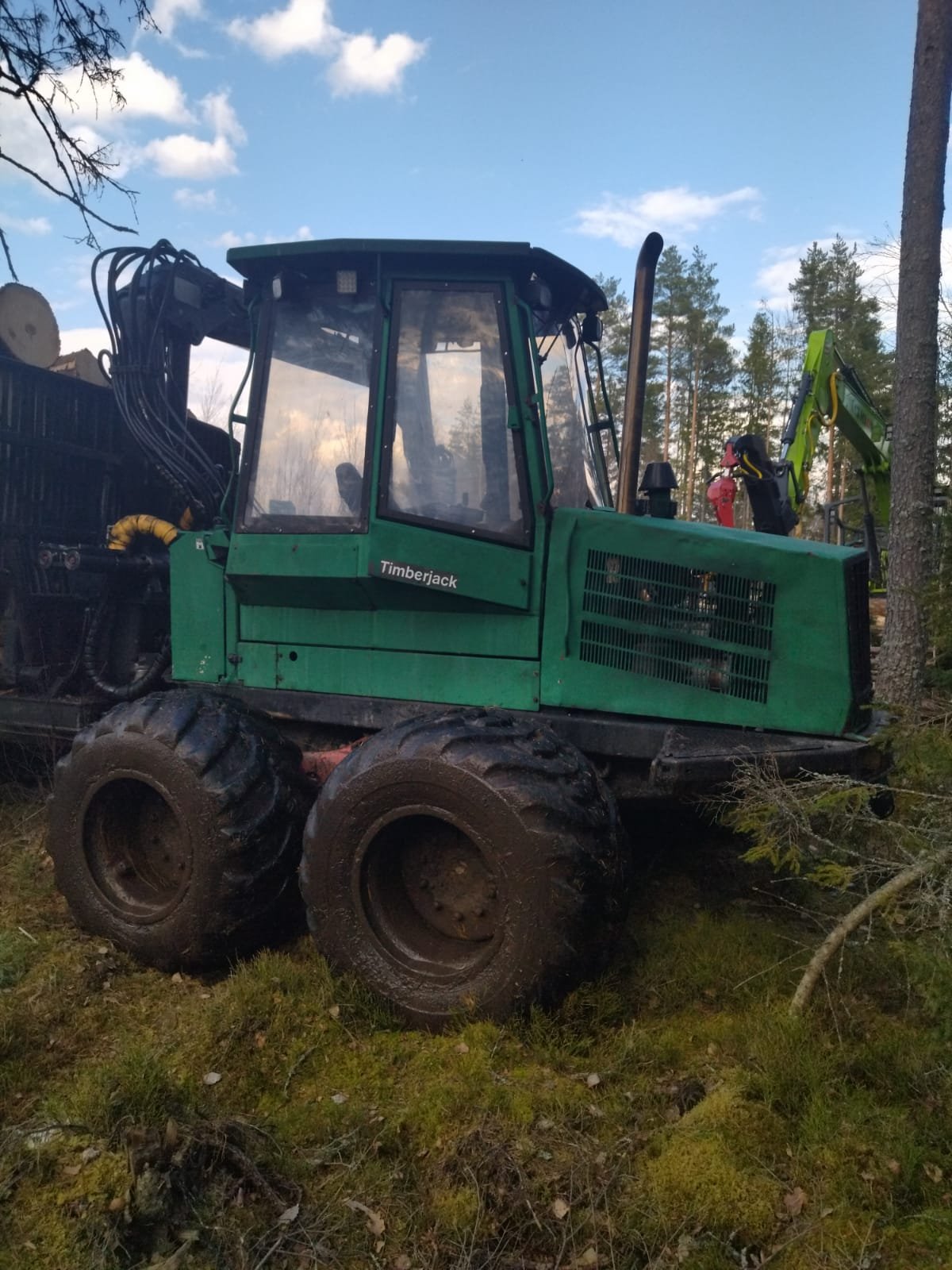 Maszyna leśna Timberjack 1410