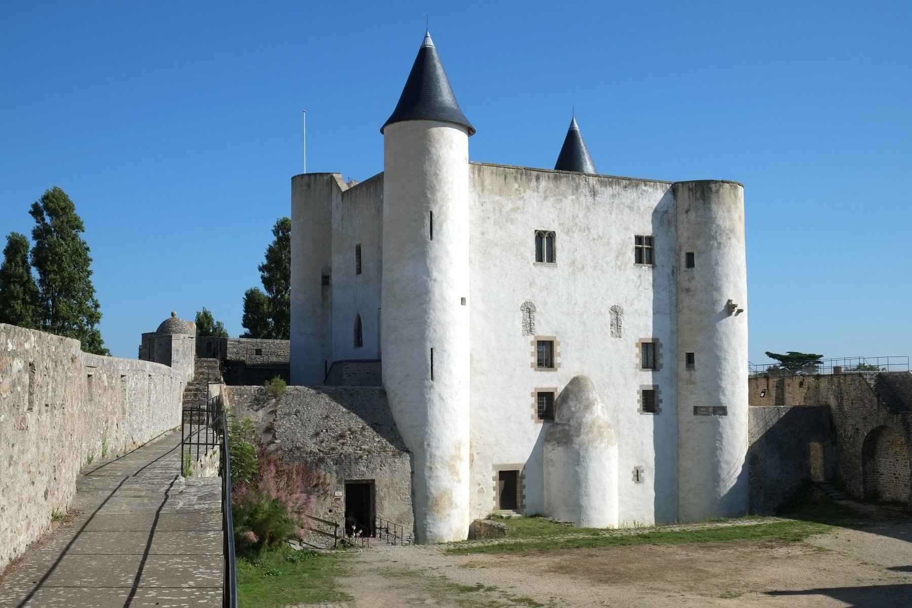 CHATEAU HOMESTAR
