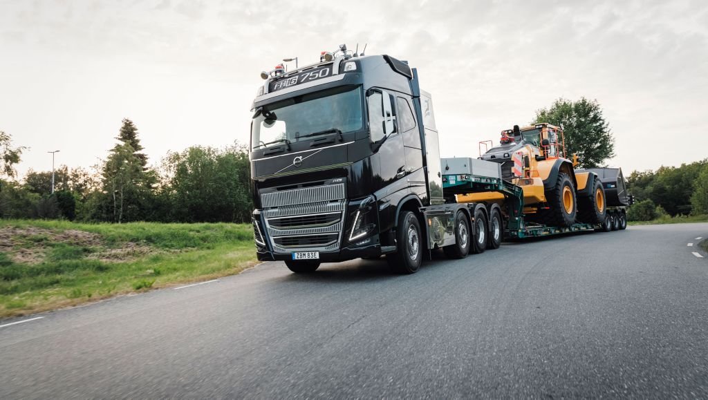 Volvo 16 8X4T