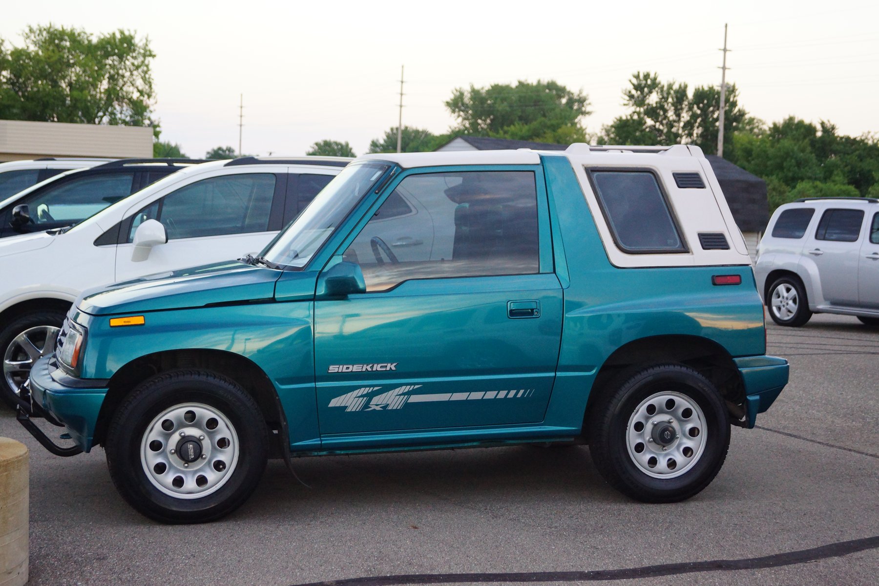 Van Suzuki SIDEKICK JX 4WD