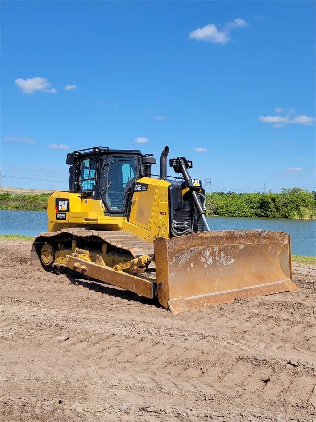 Mining machine Caterpillar D7E LGP Hybrid Crawler