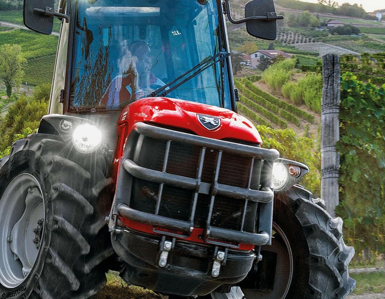 Tractor Antonio Carraro 625