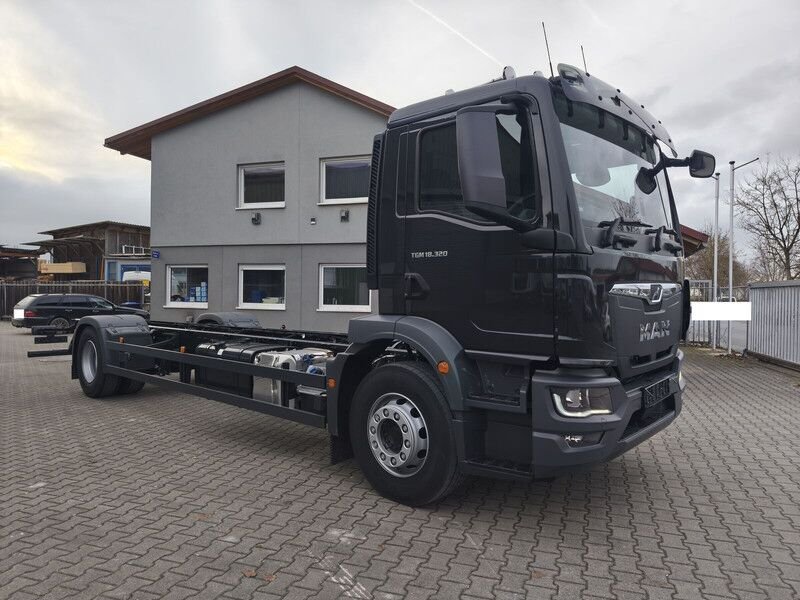MAN 26.360 6x4 BL CH