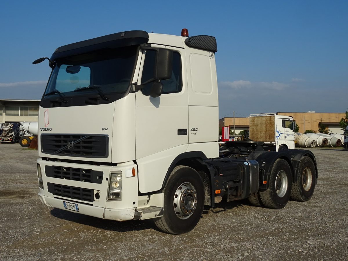 Truck Volvo 64 T / 6-32-F