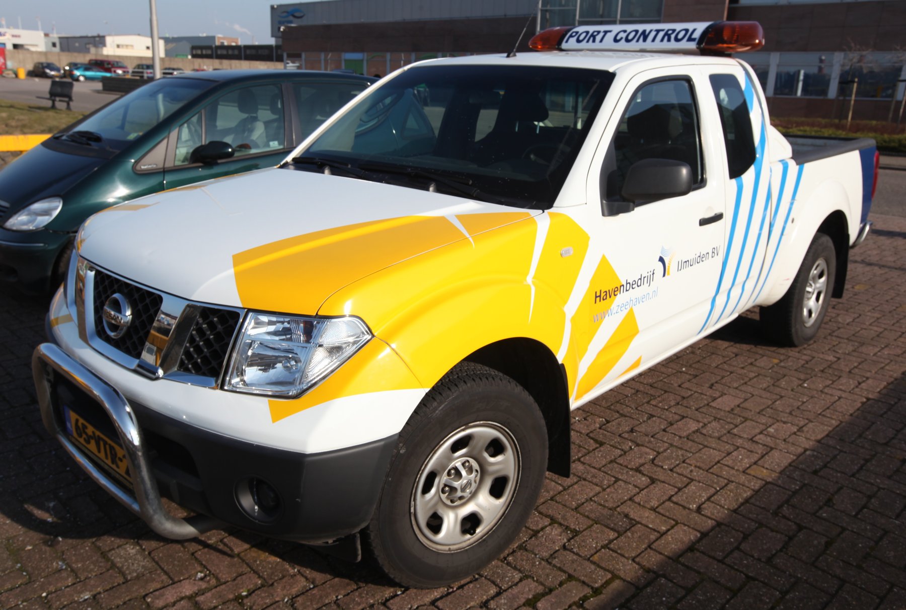 Van Nissan King Cab Navara 2