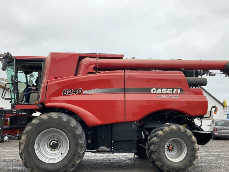 Harvester Case IH 8240