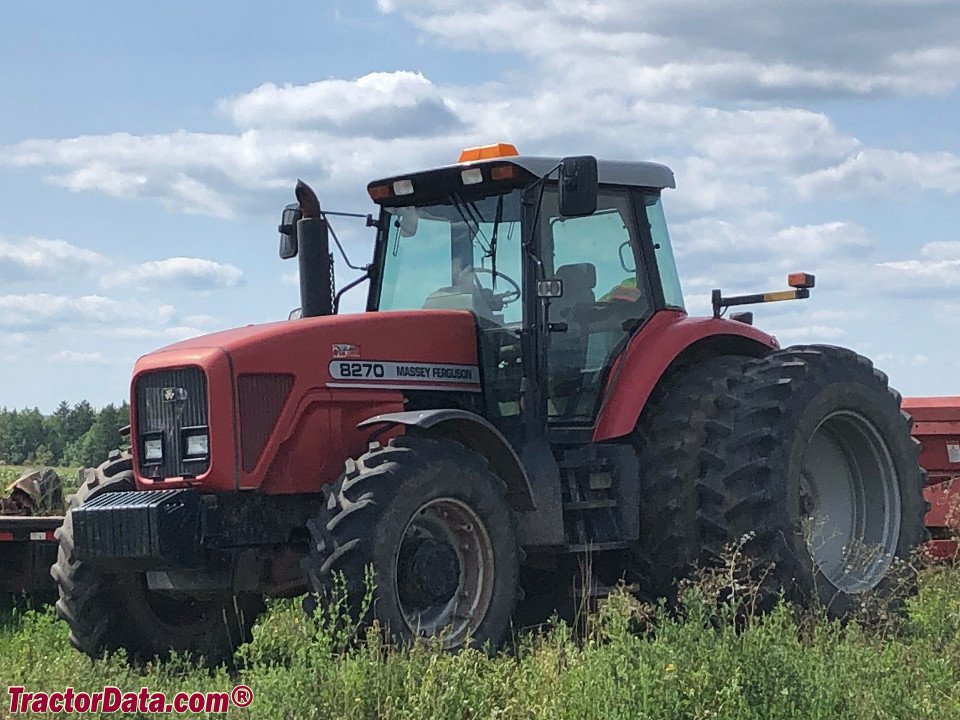 Tractor AGCO Massey Ferguson MF 8270 A