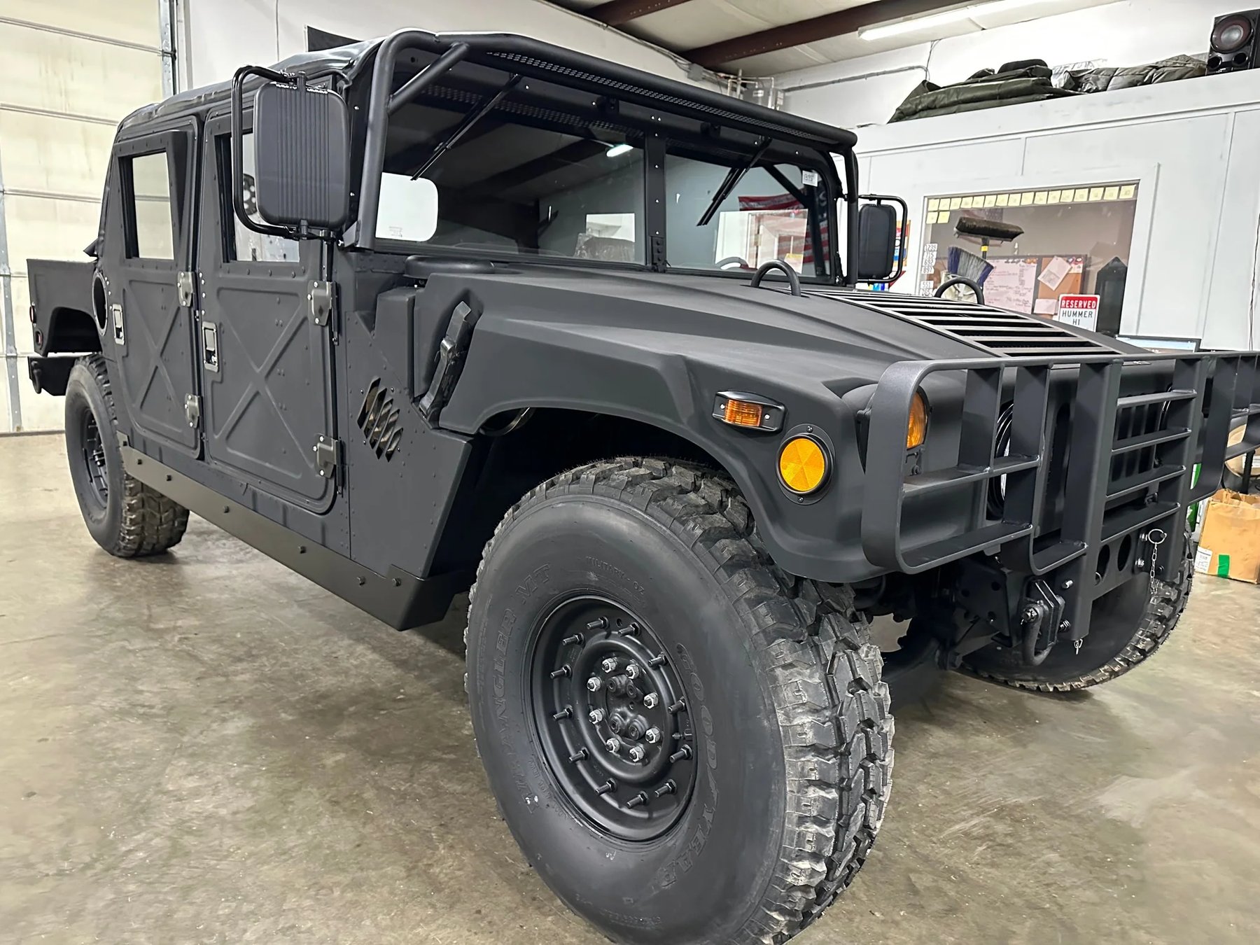 Lastwagen Am General M1097R1