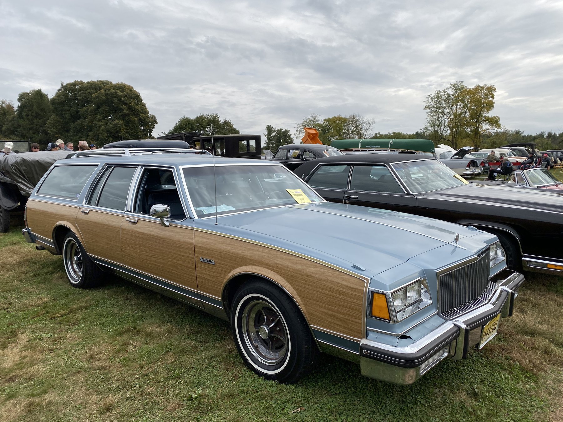 Van Buick ESTATE WAGON-4R35K9