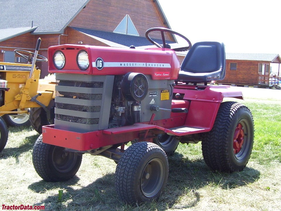 Tractor Massey Ferguson 16