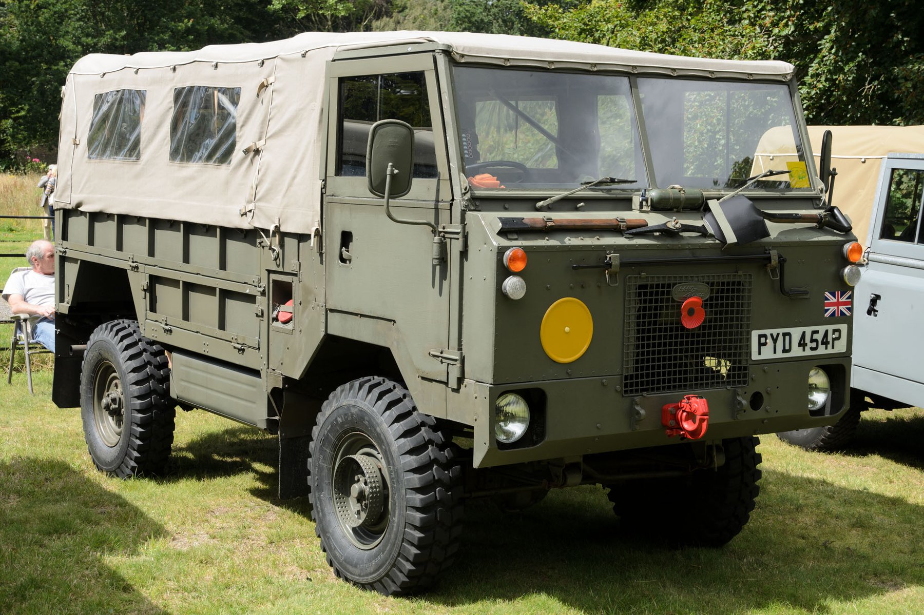 Land Rover 100