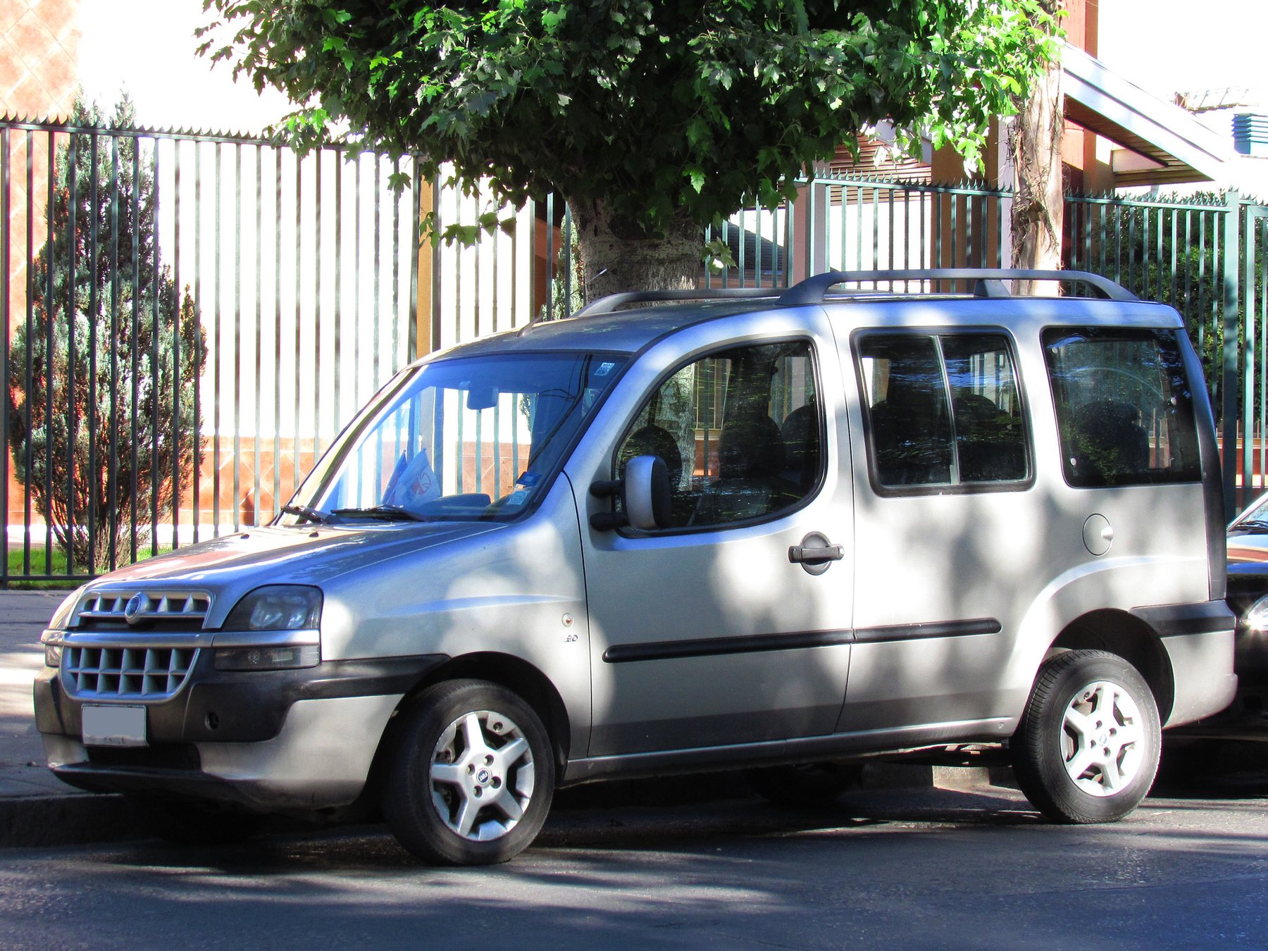 Van Fiat DOBLO 1.9 JTD HOOG