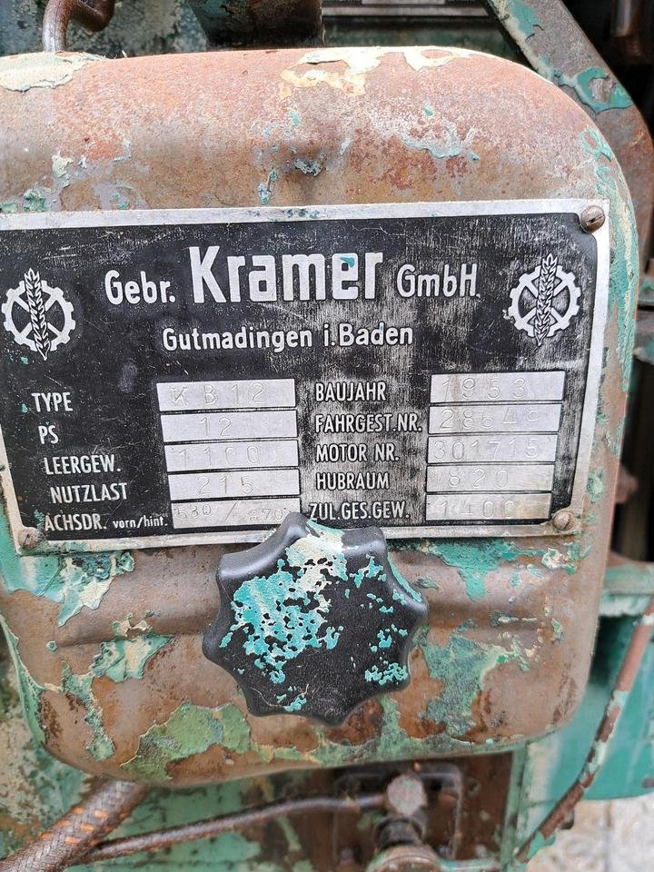 Traktor Kramer KB 12