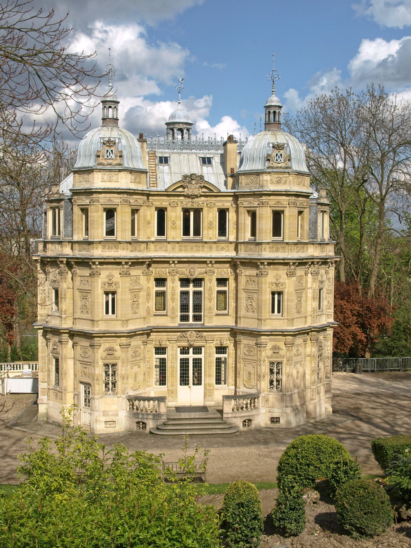 CHATEAU DE3900TK