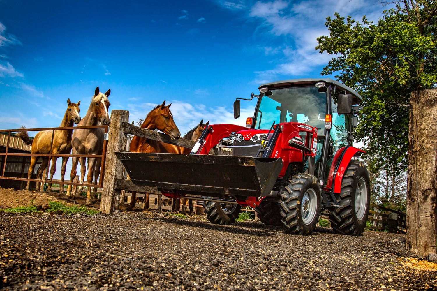 Traktor AGCO ST30X