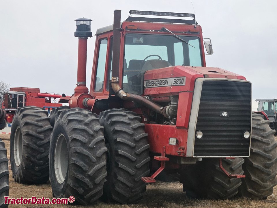Tractor Mcconnell Massey Ferguson MF 5200