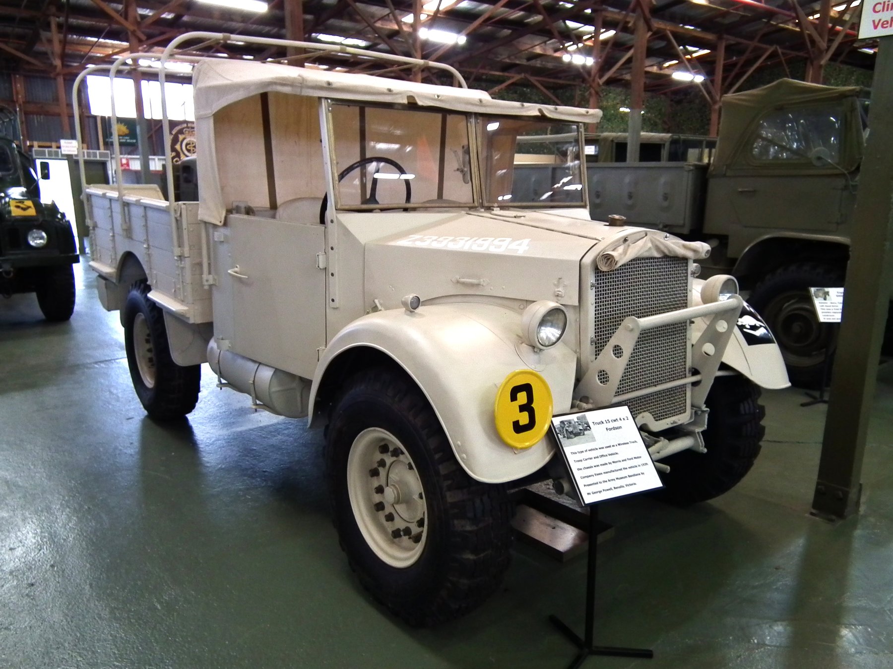 Van Fordson 10 CWT